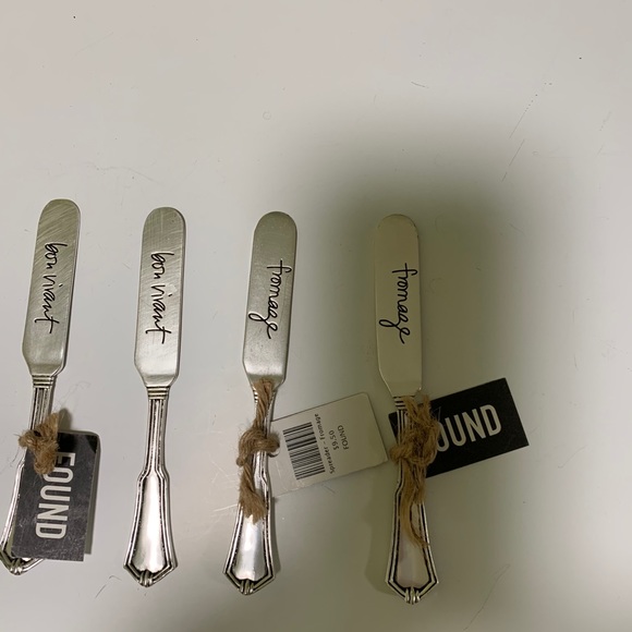 Found silverware set of four - Picture 3 of 12